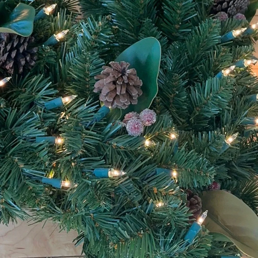 Pre-lit Green Holiday Garland with Pinecones and frosted berries - electric